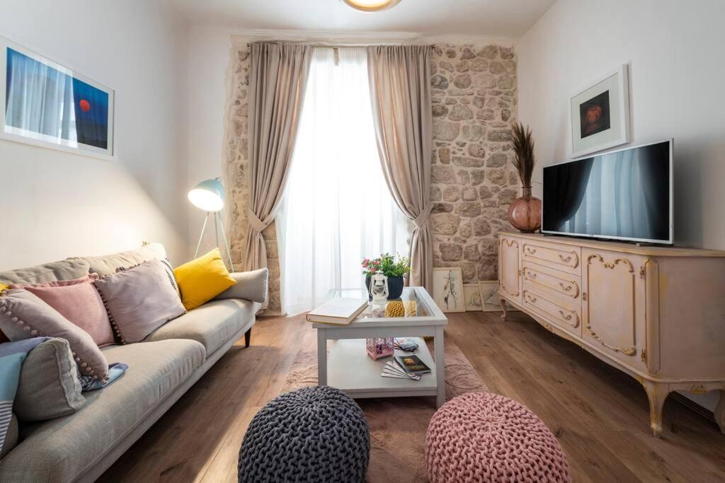 Flora-Heartbeat Old City Three Bedrooms Apartment 杜布罗夫尼克 外观 照片