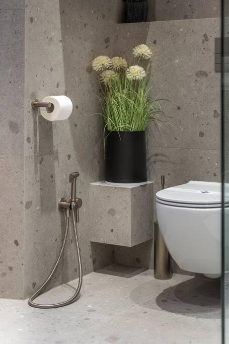 Flora-Heartbeat Old City Three Bedrooms Apartment 杜布罗夫尼克 外观 照片