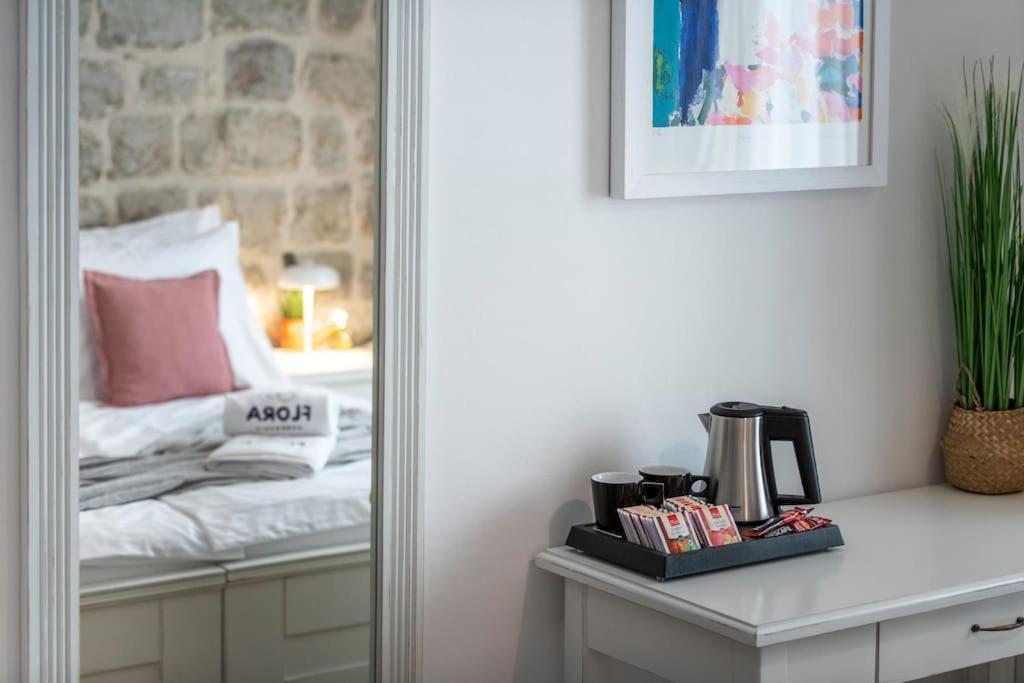 Flora-Heartbeat Old City Three Bedrooms Apartment 杜布罗夫尼克 外观 照片
