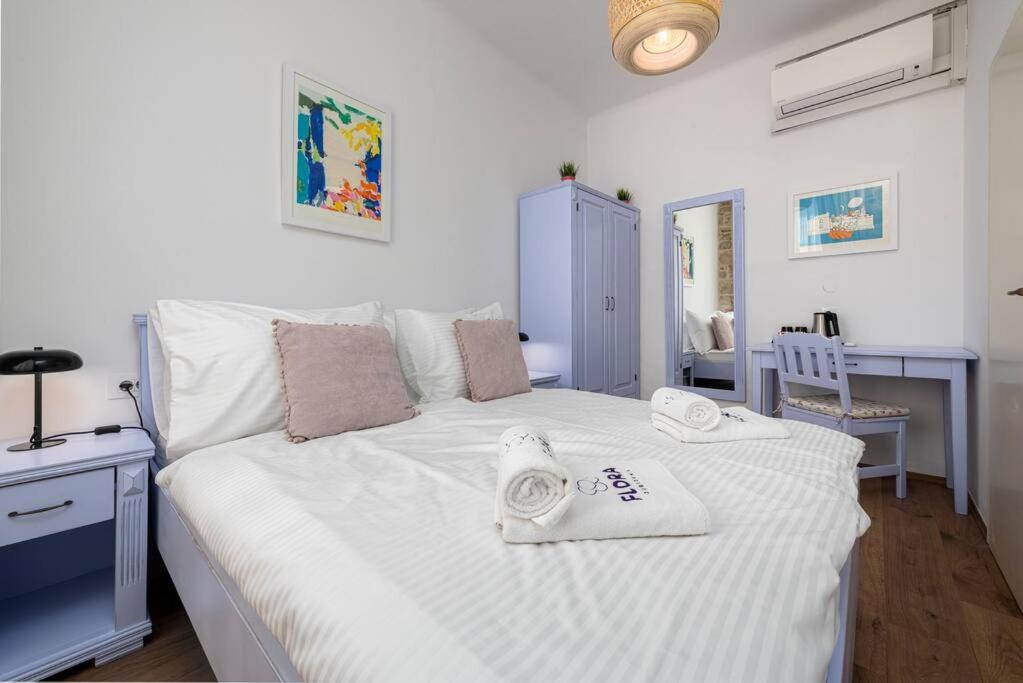 Flora-Heartbeat Old City Three Bedrooms Apartment 杜布罗夫尼克 外观 照片