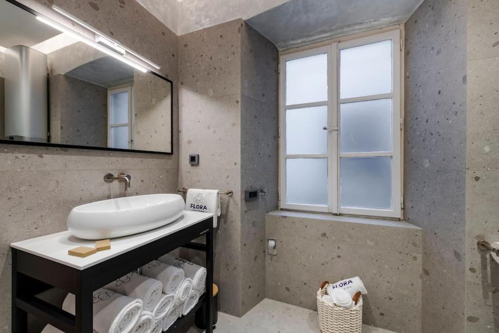 Flora-Heartbeat Old City Three Bedrooms Apartment 杜布罗夫尼克 外观 照片